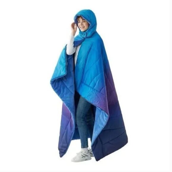 Hands Free Weatherproof Vintage Summit Outdoor Blanket - Picture 2 of 5